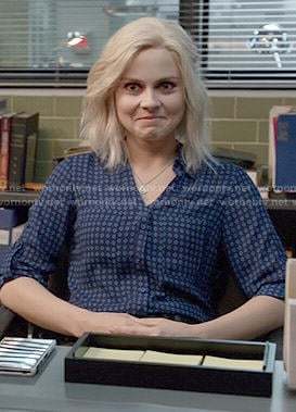 Liv’s blue diamond print shirt on iZombie