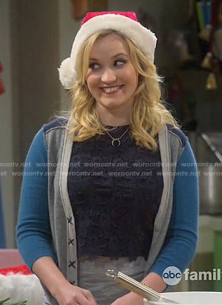 Gabi’s navy blue lace crop top and colorblock cardigan on Young and Hungry