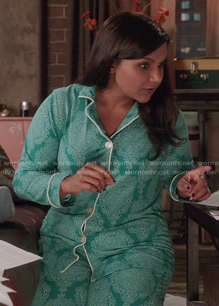 Mindy's green printed pajamas on The Mindy Project
