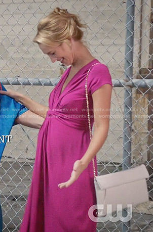 Petra's pink knot-front maternity dress on Jane the Virgin