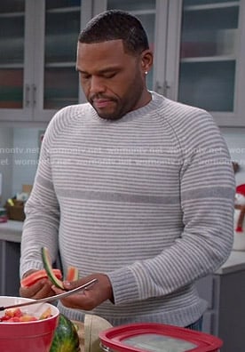 Andre's grey striped sweater on Black-ish