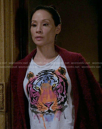 Joan’s painted tiger graphic tee on Elementary