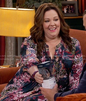 Molly's abstract print blouse on Mike and Molly