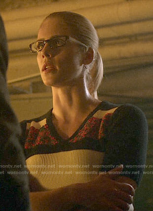 Felicity’s colorblocked short sleeve sweater on Arrow