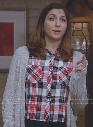 Gina's red plaid cropped shirt on Brooklyn Nine-Nine