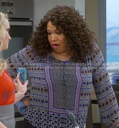 Yolanda’s blue mixed print top on Young and Hungry