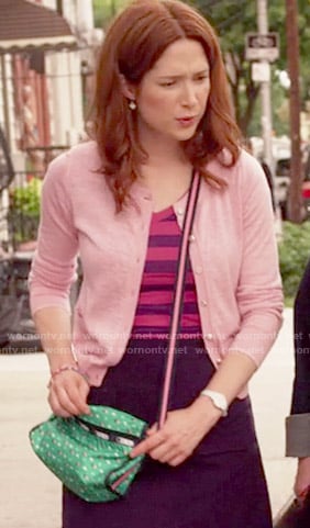 Kimmy’s striped top, pink cardigan and green polka dot bag on Unbreakable Kimmy Schmidt