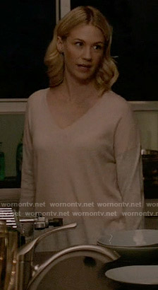 Melissa's pink and grey v-neck sweater on Last Man on Earth