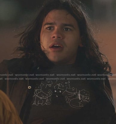 Cisco's cat tee on The Flash