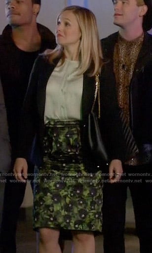 Jeannie's green printed skirt, mint blouse on House of Lies
