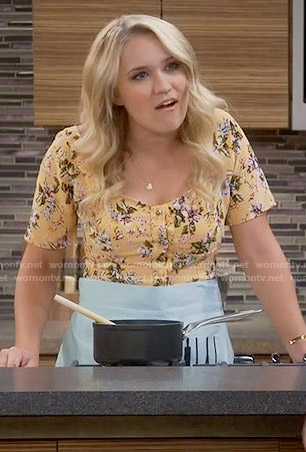 Gabi's yellow floral dress on Young and Hungry