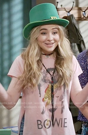 Maya's pink Bowie t-shirt with glitter on Girl Meets World