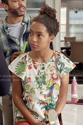 Zoey's tropical print top on Black-ish
