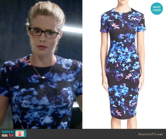 Alexander McQueen Floral Print Body-con Dress worn by Felicity Smoak (Emily Bett Rickards) on The Flash