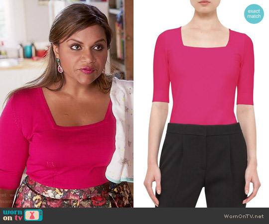 Akris Punto Half Sleeve Square Neck Tee in Pink worn by Mindy Lahiri (Mindy Kaling) on The Mindy Project