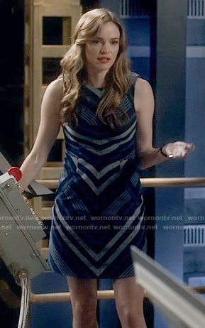 Caitlin’s blue chevron striped dress on The Flash