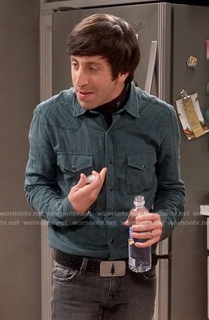 Howard's green printed shirt on The Big Bang Theory