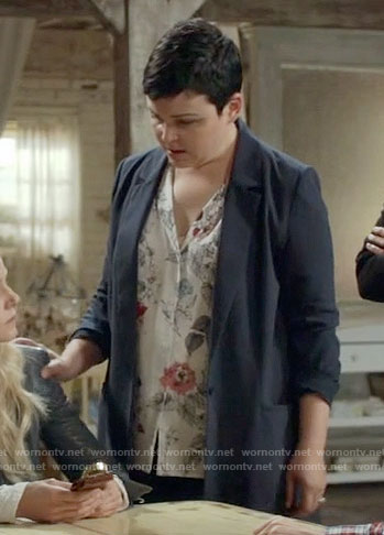 Mary’s floral blouse on Once Upon a Time