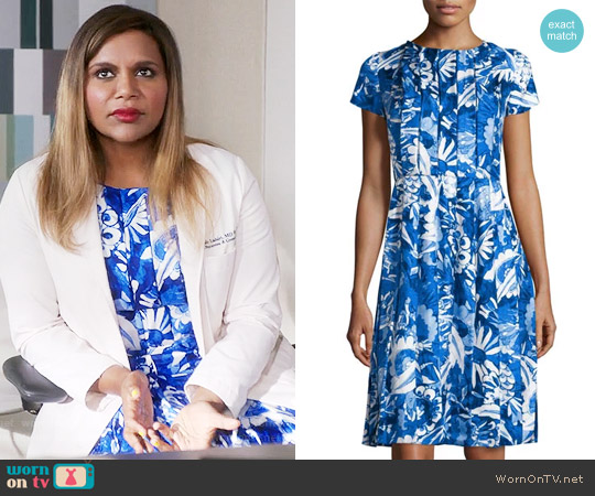 Oscar de la Renta Floral-Print Pleated Short-Sleeve Dress worn by Mindy Lahiri (Mindy Kaling) on The Mindy Project