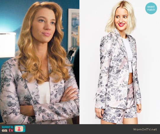 ASOS Premium Occasion Jacquard Blazer worn by Petra Solano (Yael Grobglas) on Jane the Virgin