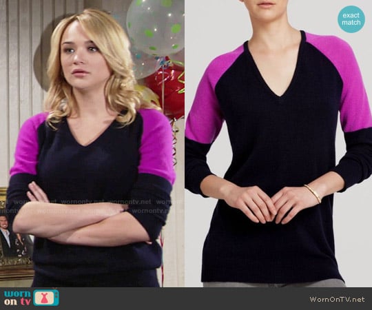 Aqua Colorblock V-neck Cashmere Sweater in Peacoat/Orchid worn by Summer Newman (Hunter King) on The Young & the Restless