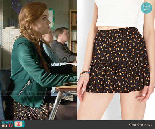 Forever 21 Ditsy Floral Ruffle Skirt worn by Lydia Martin (Holland Roden) on Teen Wolf