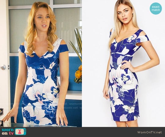 Paper Dolls Cold Shoulder Pencil Dress In Floral Print worn by Petra Solano (Yael Grobglas) on Jane the Virgin