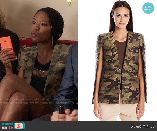 Bcbgmaxazria Upas Cape in Dark Fatigue Combo worn by Tamra (Xosha Roquemore) on The Mindy Project