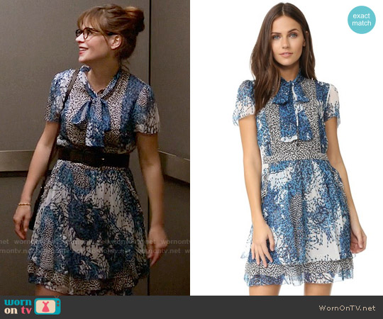 WornOnTV: Jess’s blue printed tie neck dress on New Girl | Zooey ...