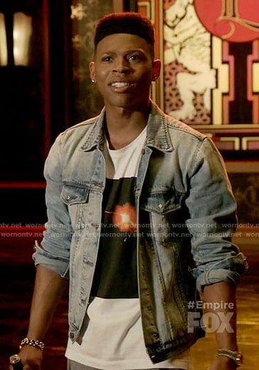 Hakeem’s graphic tee on Empire