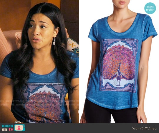 Lucky Brand Peacock Tee worn by Jane Villanueva (Gina Rodriguez) on Jane the Virgin