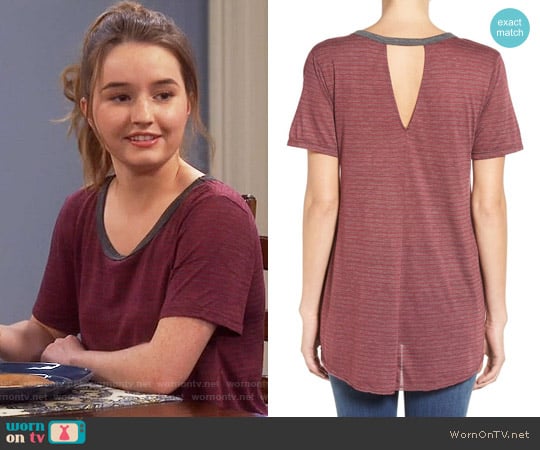 Stem Striped High/Low Tee in Red Cordovan Pinstripe worn by Eve Baxter (Kaitlyn Dever) on Last Man Standing