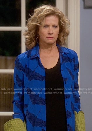 Vanessa's blue bird print shirt on Last Man Standing