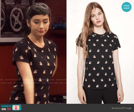 Maje Tami Tee worn by Mandy Baxter ( Molly Ephraim) on Last Man Standing