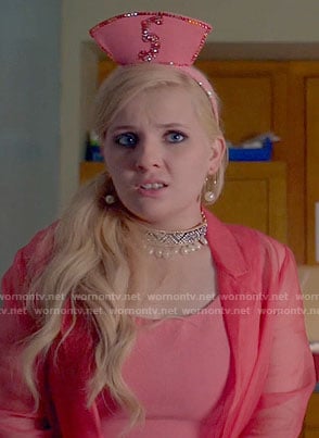 Chanel 5's beaded pearl choker on Scream Queens