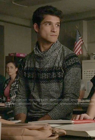 Scott's patterned funnel neck pullover on Teen Wolf