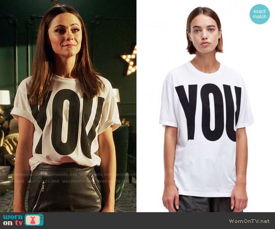 Katherine E Hamnet  at YMC You/Me Tee worn by Princess Eleanor (Alexandra Park) on The Royals