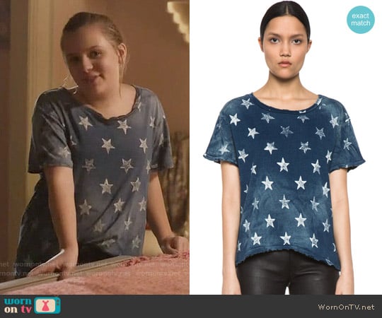 Current Elliott The Freshman Star Print Tee worn by Daphne Conrad (Maisy Stella) on Nashville