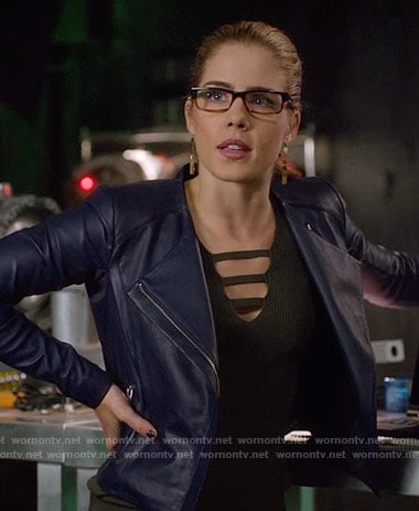 Felicity's black laddered sweater and blue leather jacket on Arrow