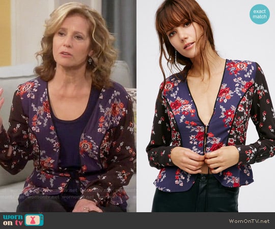 Free People The Way The World Turns Top worn by Vanessa Baxter (Nancy Travis) on Last Man Standing