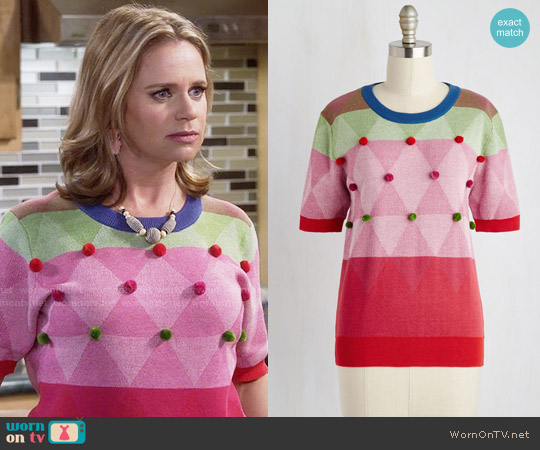ModCloth Carnival of Likes Sweater worn by Kimmy Gibbler (Andrea Barber) on Fuller House