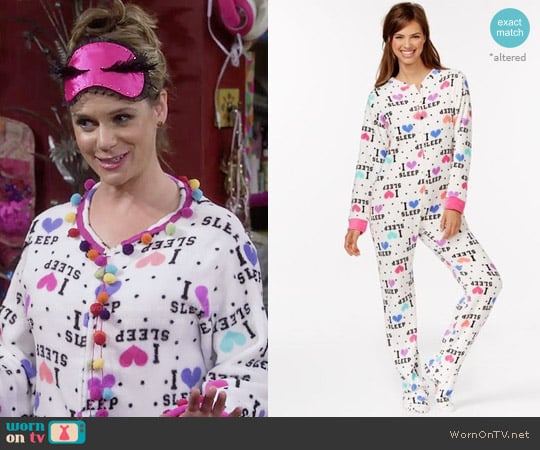 PJ Couture Plush Footed Adult Onesie Pajamas worn by Kimmy Gibbler (Andrea Barber) on Fuller House