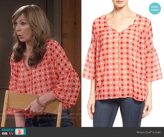 Pleione Bell Sleeve Print Chiffon Blouse worn by Bonnie Plunkett (Allison Janney) on Mom