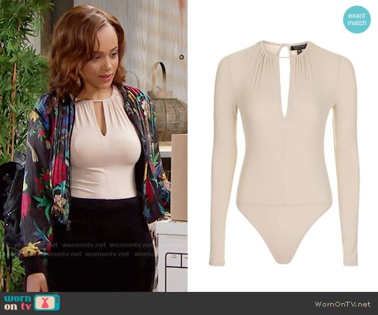 Topshop Keyhole Ribbed Bodysuit in Ivory worn by Nicole Avant (Reign Edwards) on The Bold and the Beautiful