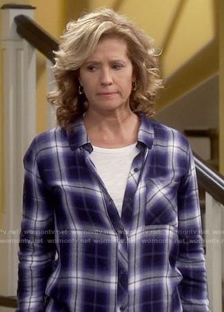 Vanessa's navy plaid shirt on Last Man Standing