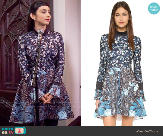 Clover Canyon Bohemian Rhapsody Turtleneck Dress worn by Mandy Baxter ( Molly Ephraim) on Last Man Standing