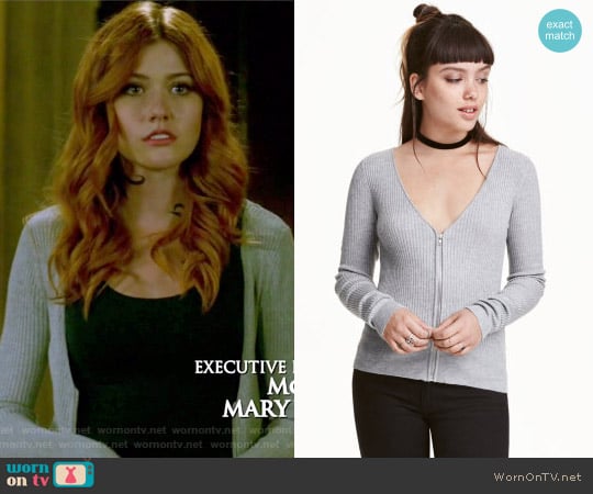 Cardigan with Zip by H&M worn by Clary Fray (Katherine McNamara) on Shadowhunters