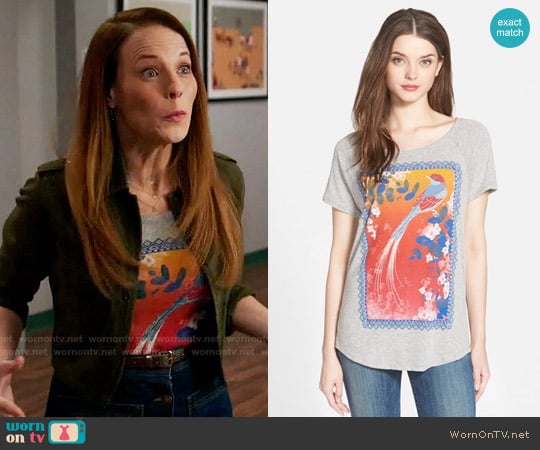 Lucky Brand Framed Bird Graphic Tee worn by Daphne Vasquez (Katie Leclerc) on Switched at Birth