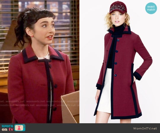 Equipment Lyle Dragonfly Top worn by Mandy Baxter ( Molly Ephraim) on Last Man Standing