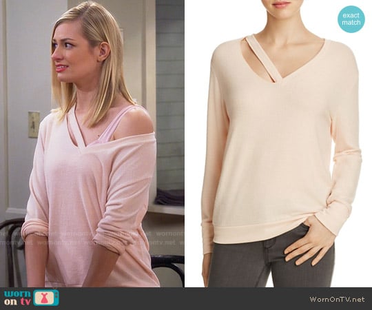 LNA Fallon Sweater worn by Caroline Channing (Beth Behrs) on 2 Broke Girls